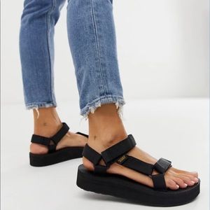 TEVA platform sandals sz 8